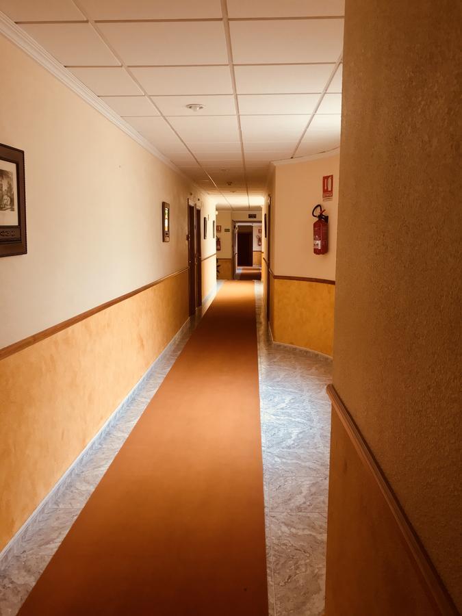 Torredonjimeno Hospedium Hotel Twist מראה חיצוני תמונה